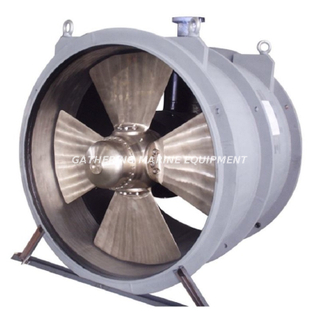 Tunnelstrahlruder vom Typ Controlable Pitch Propeller (CPP).